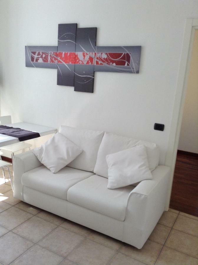 Larius Apartment Parking Carate Urio Exterior foto